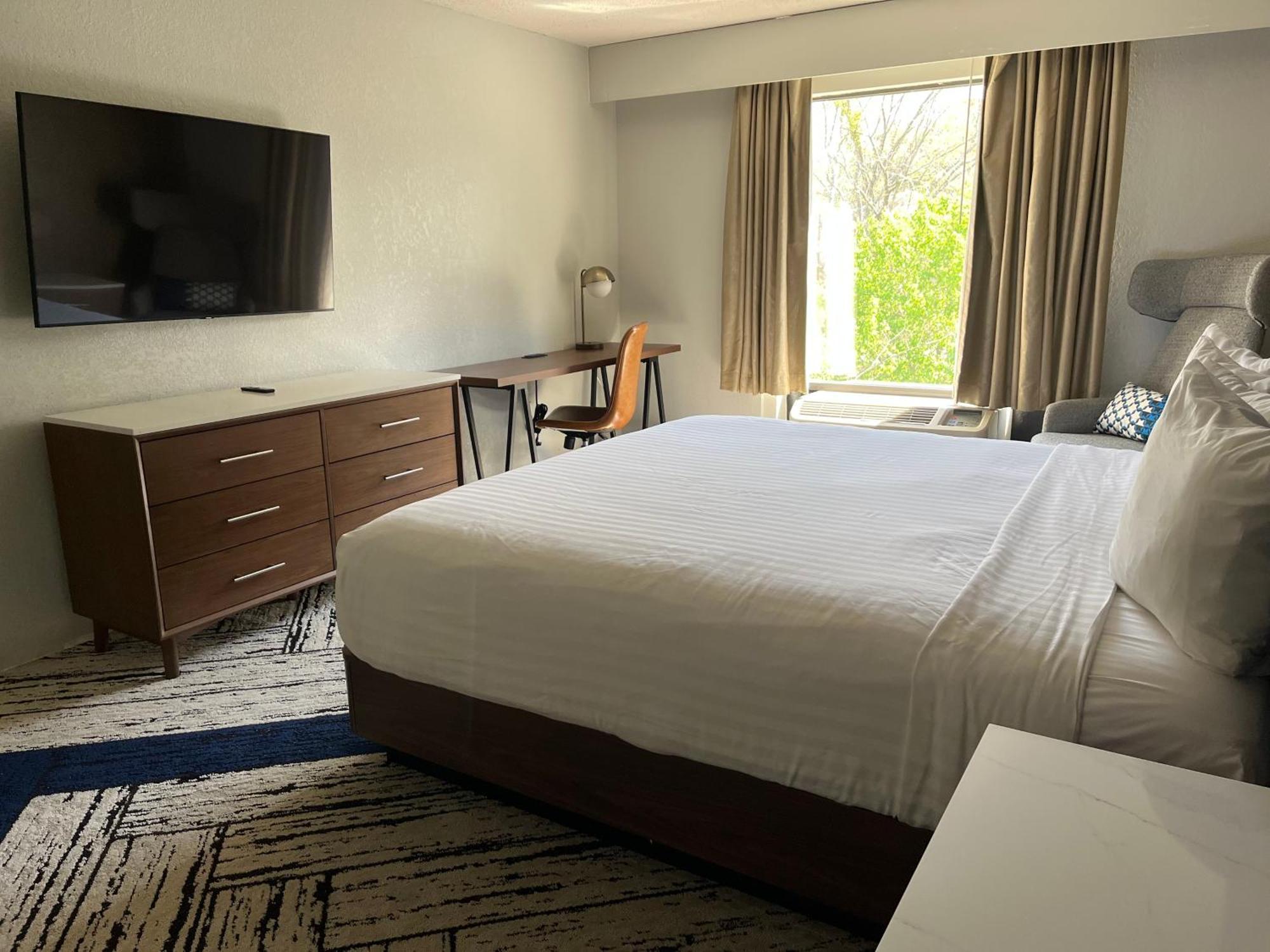 Sky Point Hotel & Suites - Atlanta Airport Forest Park Exterior foto